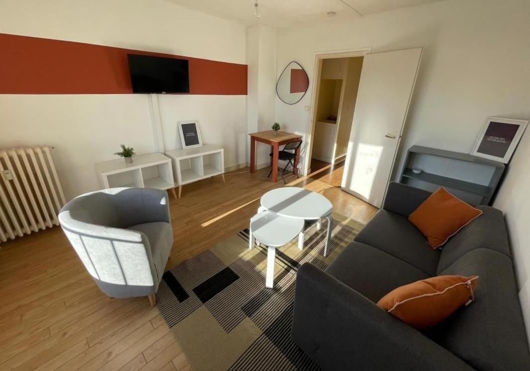 Spacieux & Elegant, 6 Pers, Champs-elysees Apartment Paris